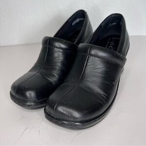 BOC Born Concepts Lesa Black Pebbled Leather Wedge Heeled Shoes Clog Size 7